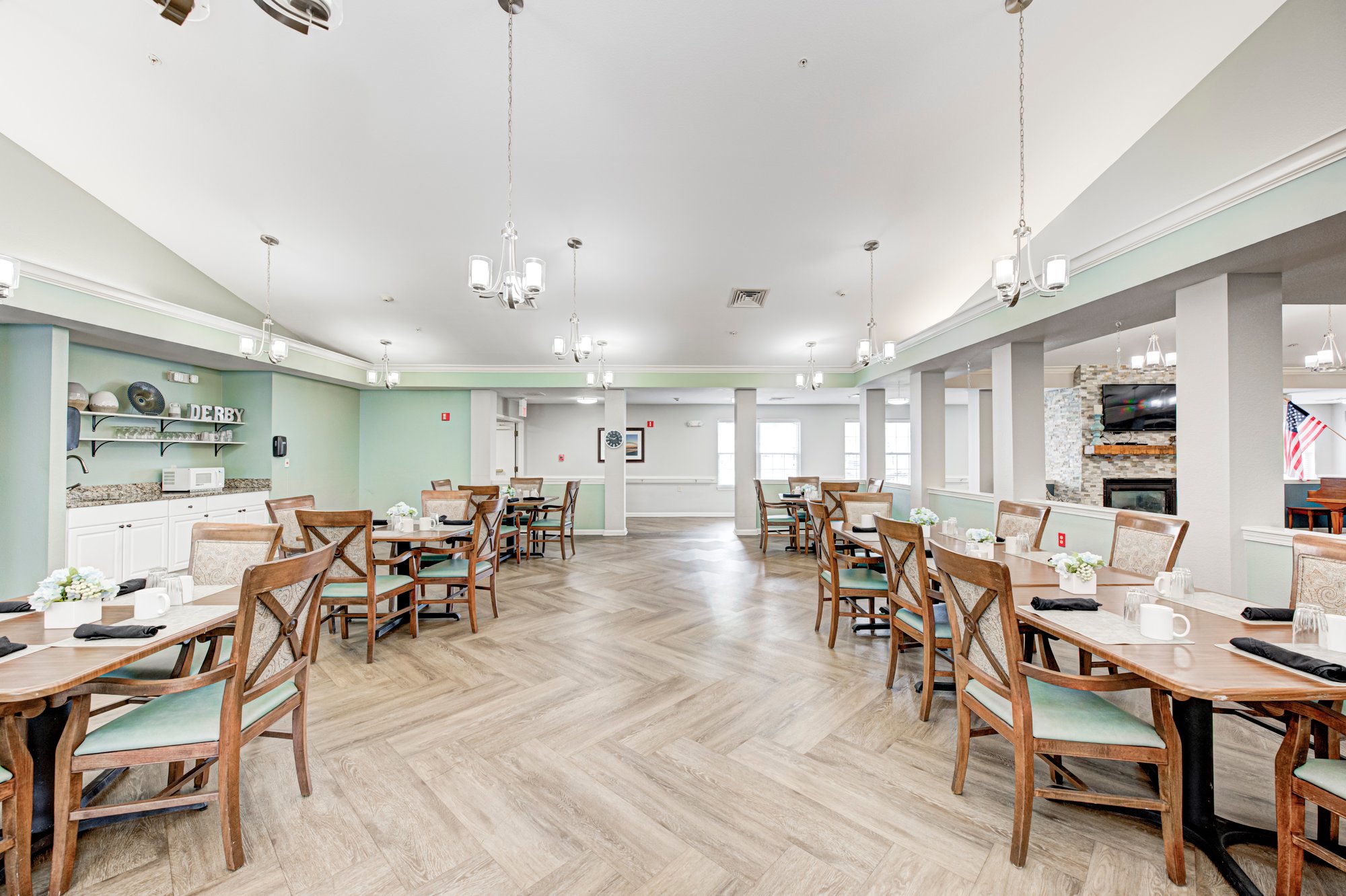 BNPL-AL-dining room-006