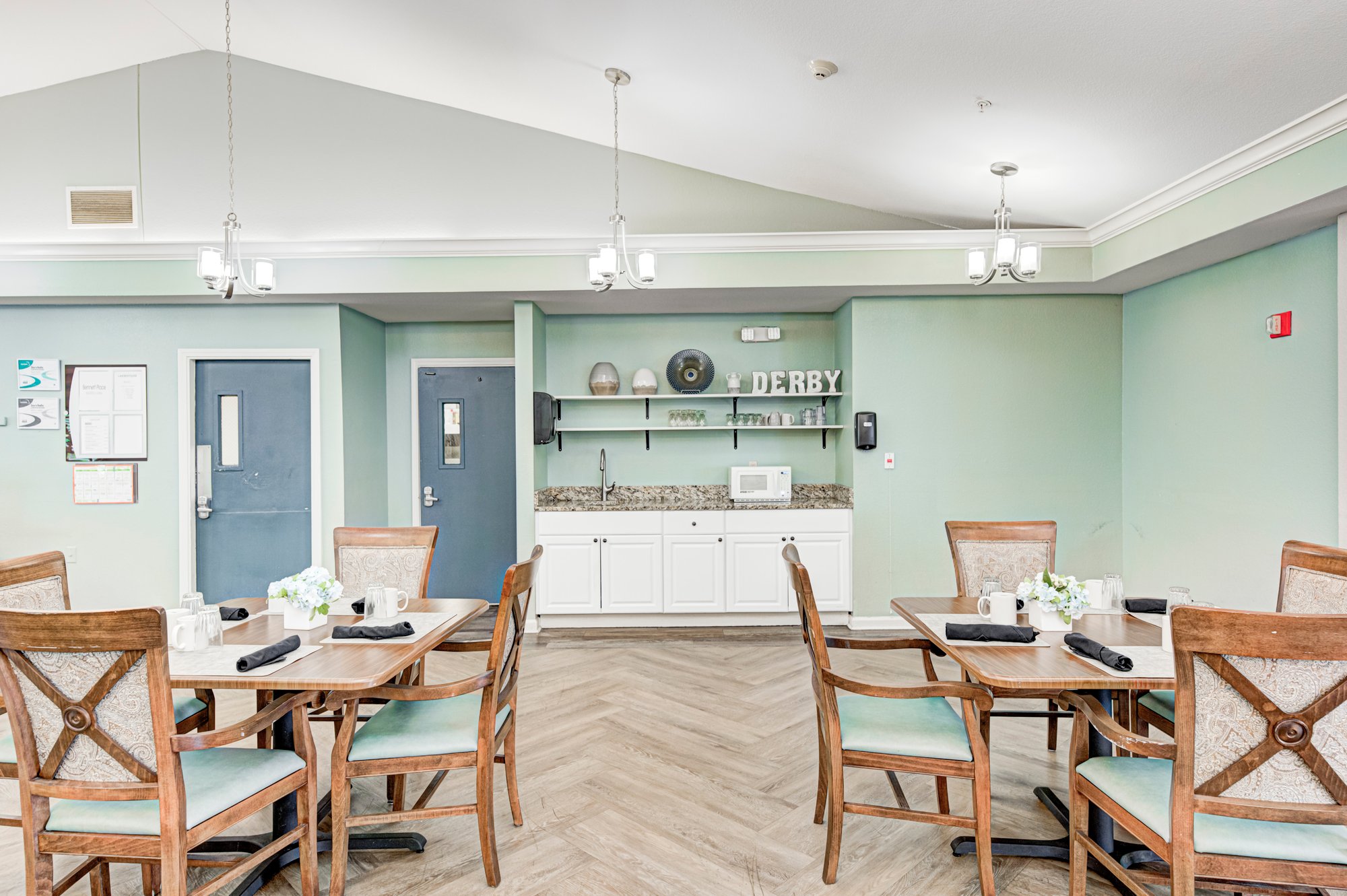 BNPL-AL-dining room-007